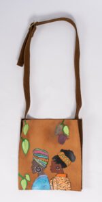 ⁦شنطة كتف جلد طبيعي برسم يدوياً⁩ - الصورة ⁦2⁩