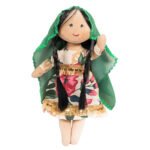 عروسة قماش مصنوعة يدوياً